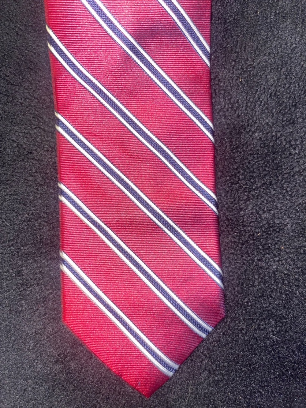 Roundtree & Yorke Red Striped Silk Tie with Navy‎ and White Accents